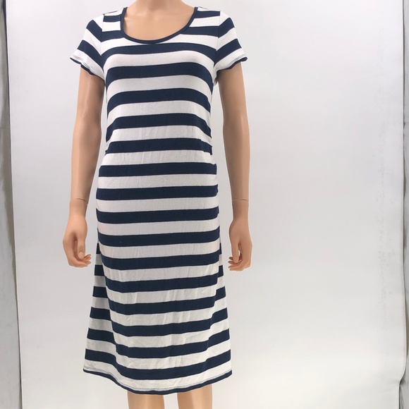 Liz Lange for Target Dresses & Skirts - Liz lange for target maternity dress navy white